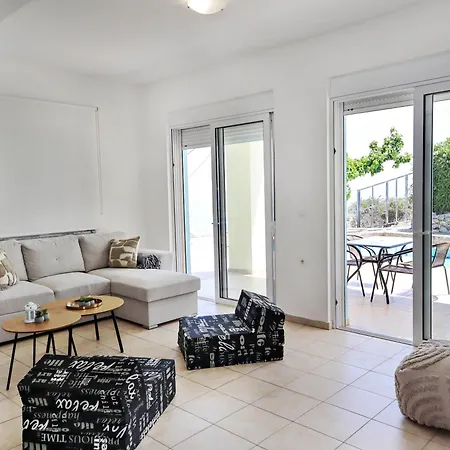 Βίλα Breathtaking Sea And Mountain Views